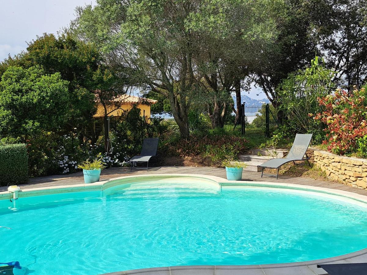 Rez De Jardin Villa Presqu'Ile De Giens Hyeres Bagian luar foto