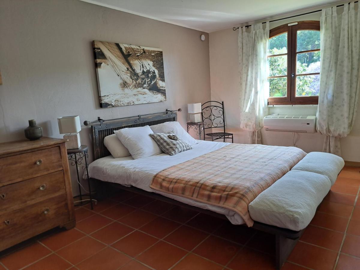 Rez De Jardin Villa Presqu'Ile De Giens Hyeres Bagian luar foto